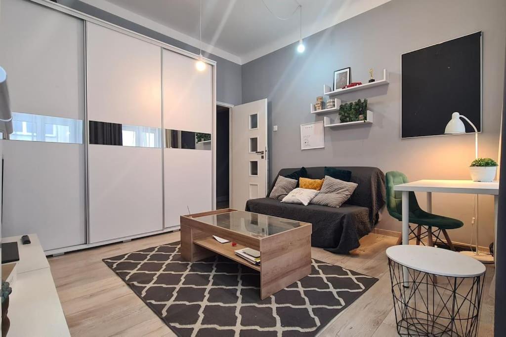 Апартаменты Apartament Kruka - Srodmiescie 1 Люблин Экстерьер фото